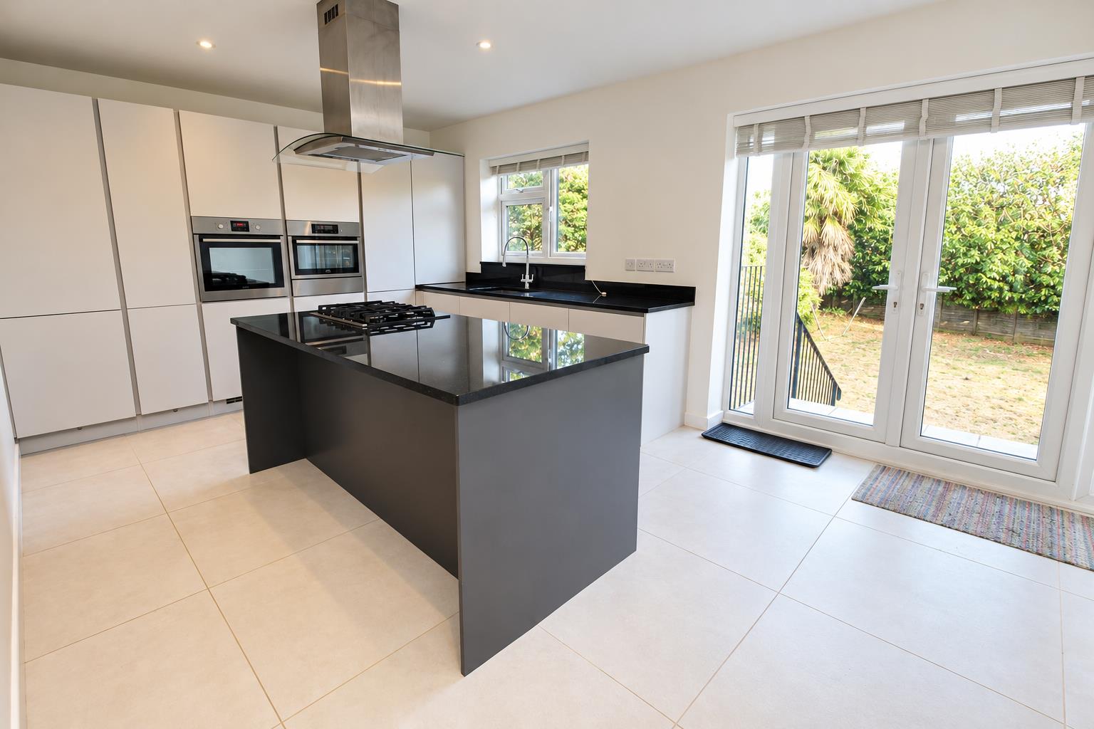 Mapledurham Drive, Purley On Thames